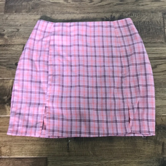 ✨ plaid skirt ✨ - Picture 1 of 2